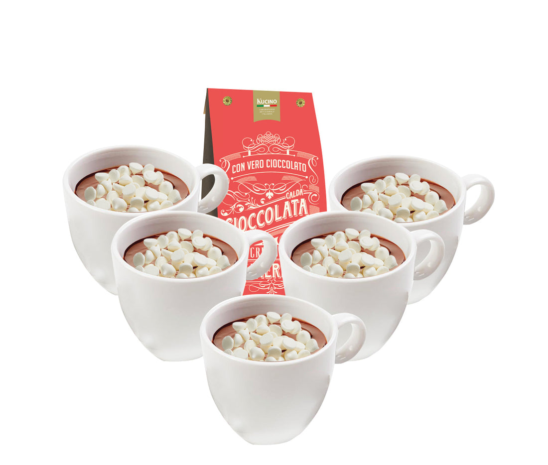 CHOCOLAT CHAUD AU CHOCOLAT ET MINI MERINGUES POUR 5 TASSES