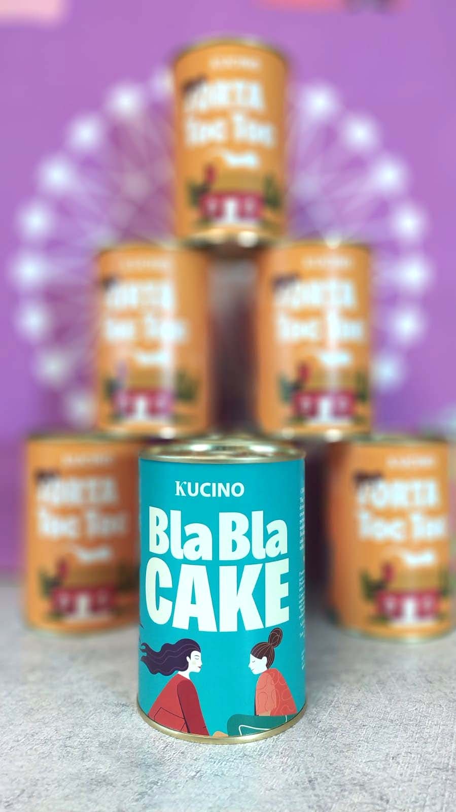 BLA BLA CAKE Torta al cacao e mirtilli rossi